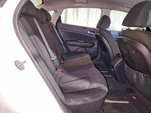 2016 KIA OPTIMA GL