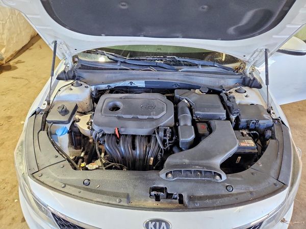 2016 KIA OPTIMA GL