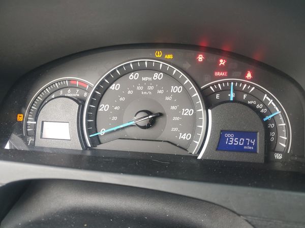 2012 TOYOTA CAMRY