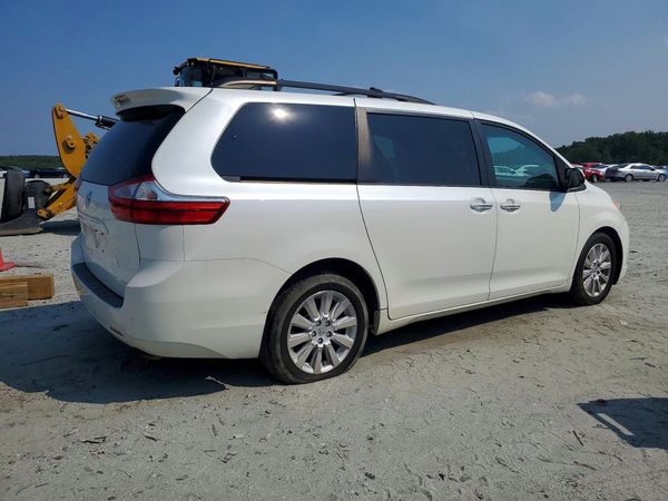 2016 TOYOTA SIENNA