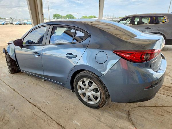2015 MAZDA 3 SV/Base