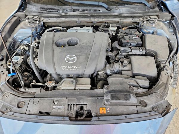 2015 MAZDA 3 SV/Base