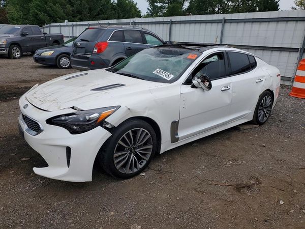 2019 KIA STINGER
