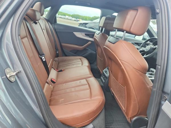 2019 AUDI A4 quattro Premium Plus
