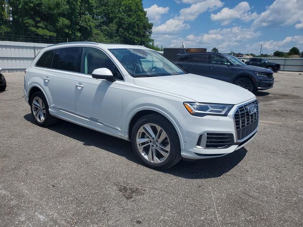 2020 AUDI Q7 quattro Premium Plus — Passenger 3/4