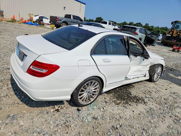 2014 MERCEDES-BENZ C C250