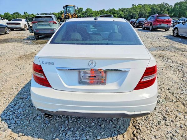 2014 MERCEDES-BENZ C C250