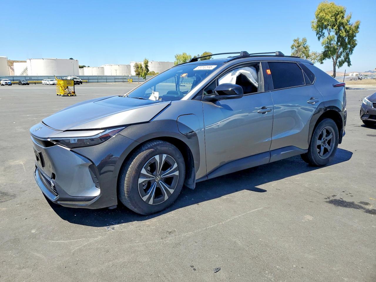 2024 TOYOTA BZ4X — Front 3/4