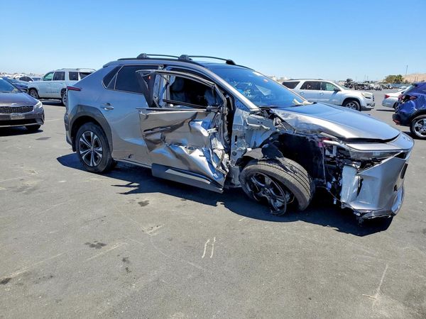 2024 TOYOTA BZ4X — Passenger 3/4