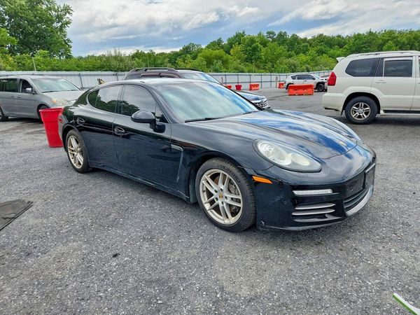2015 PORSCHE PANAMERA Base (2WD), 4 (4WD) — Passenger 3/4