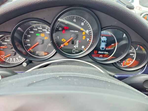 2015 PORSCHE PANAMERA Base (2WD), 4 (4WD) — ODOM