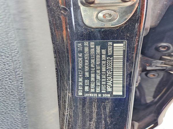 2015 PORSCHE PANAMERA Base (2WD), 4 (4WD) — VINS