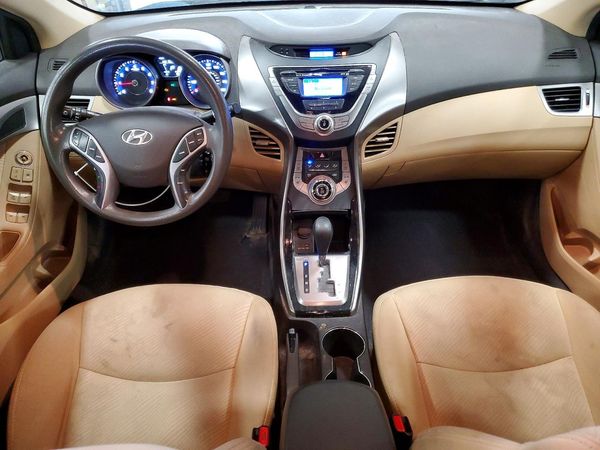 2013 HYUNDAI ELANTRA