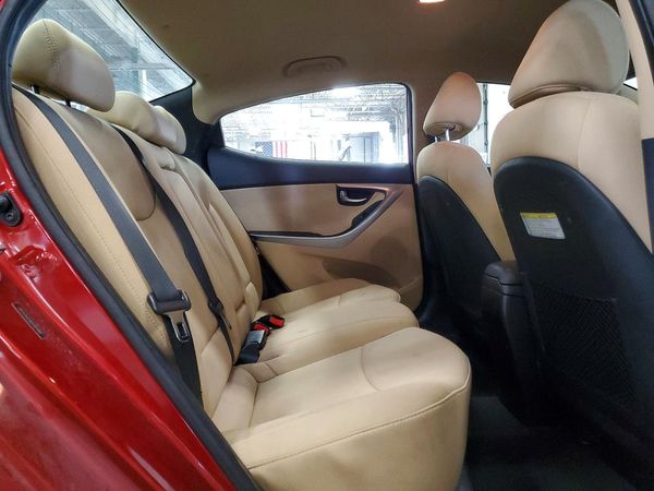 2013 HYUNDAI ELANTRA