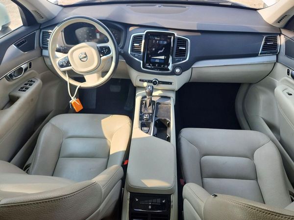 2022 VOLVO XC90 Momentum (excl S60)