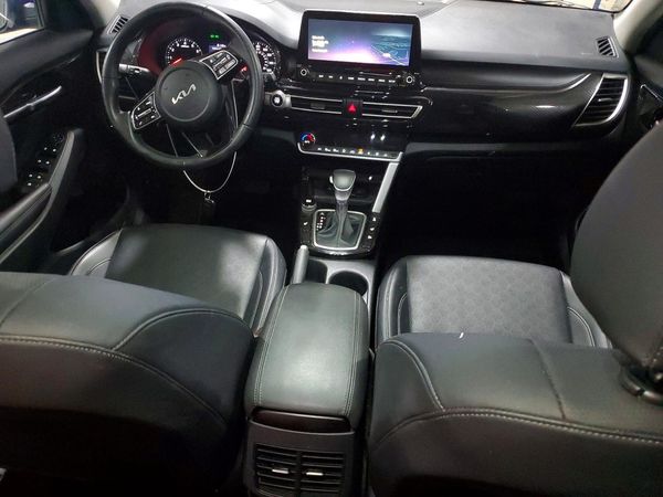 2022 KIA SELTOS EX