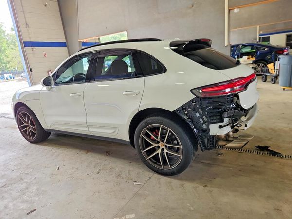 2023 PORSCHE MACAN S