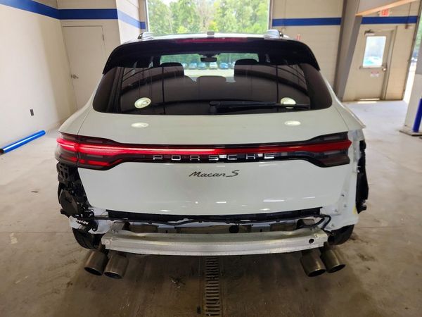 2023 PORSCHE MACAN S