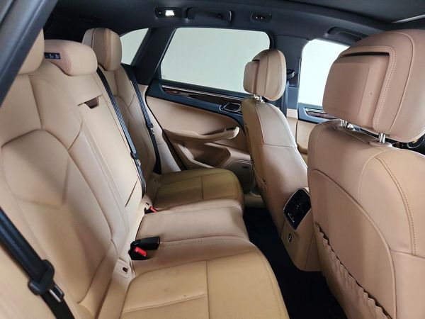 2023 PORSCHE MACAN S
