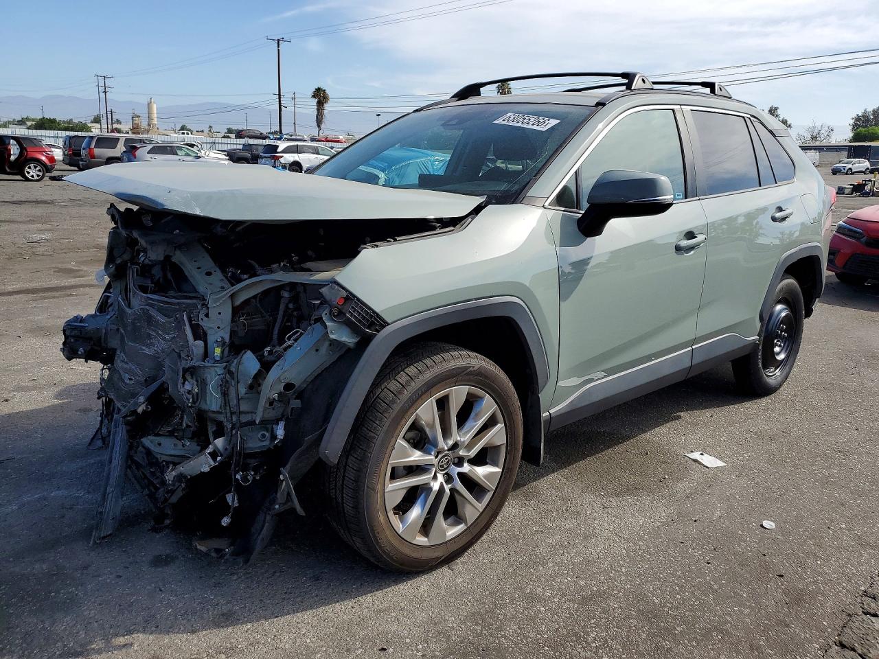 2022 TOYOTA RAV4 XLE Premium