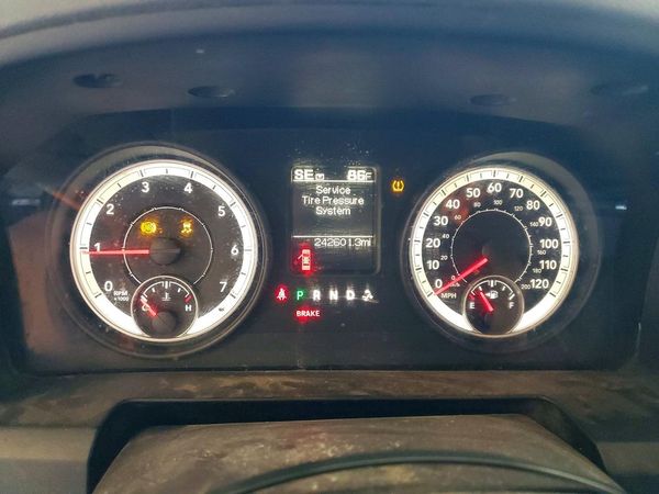 2013 RAM 1500 SLT