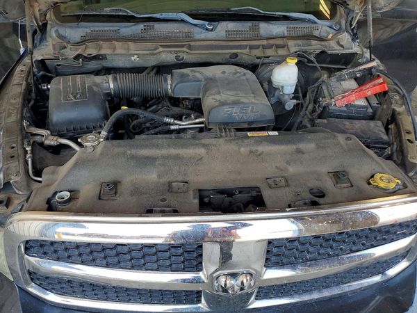 2013 RAM 1500 SLT