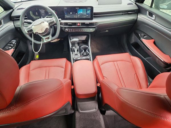 2026 KIA K5 GT-Line