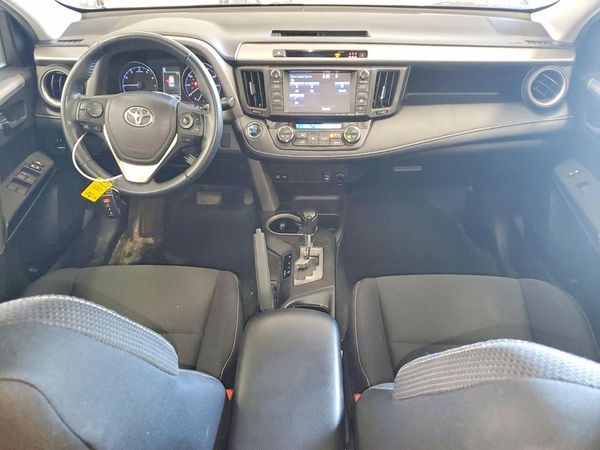 2017 TOYOTA RAV4 XLE