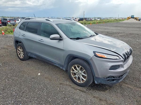 2015 JEEP CHEROKEE LATITUDE 4X4