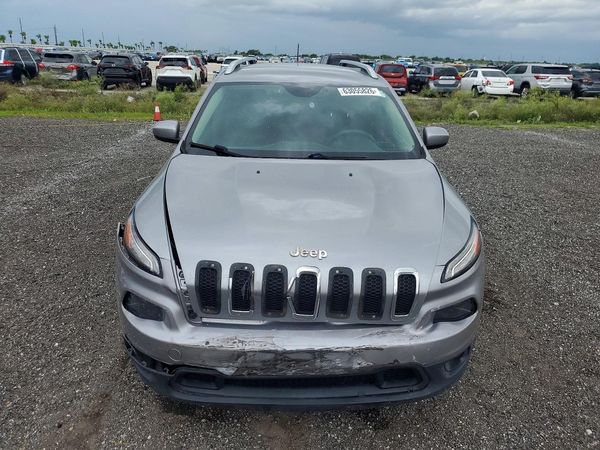 2015 JEEP CHEROKEE LATITUDE 4X4
