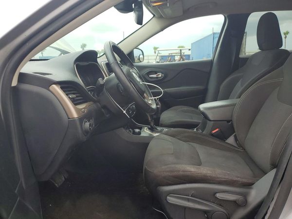 2015 JEEP CHEROKEE LATITUDE 4X4