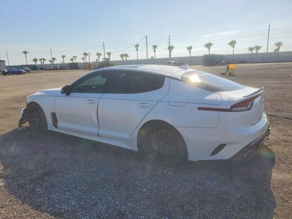 2022 KIA STINGER GT2