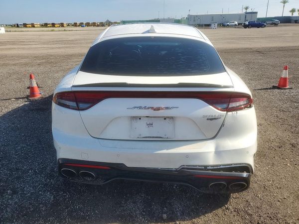 2022 KIA STINGER GT2