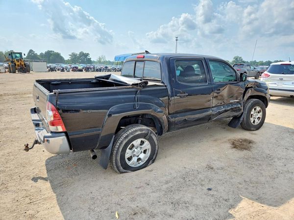 2015 TOYOTA TACOMA