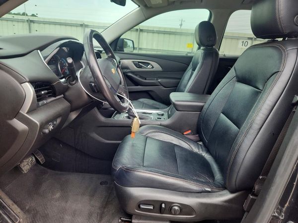 2021 CHEVROLET TRAVERSE LT