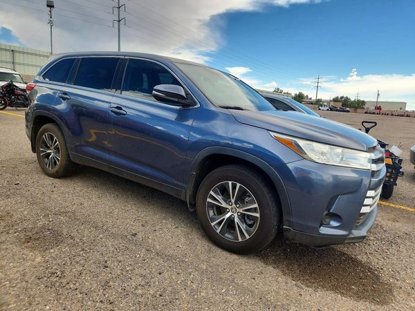 2019 TOYOTA HIGHLANDER LE/LE Plus