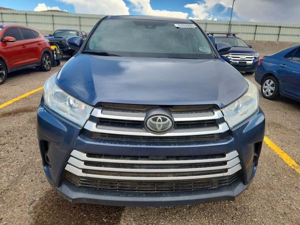 2019 TOYOTA HIGHLANDER LE/LE Plus
