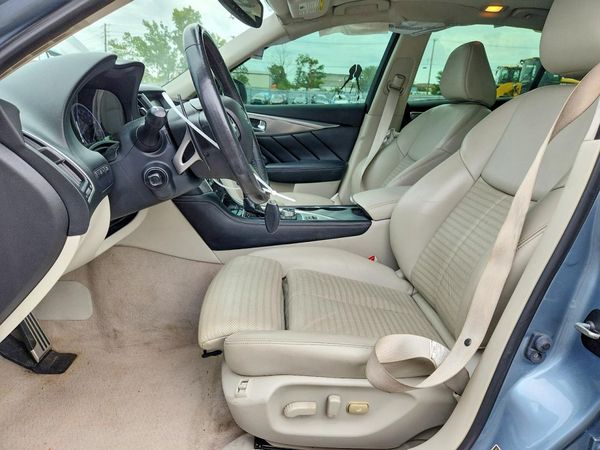 2016 INFINITI Q50