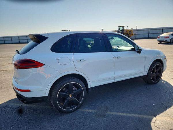 2018 PORSCHE CAYENNE Base / Platinum Edition