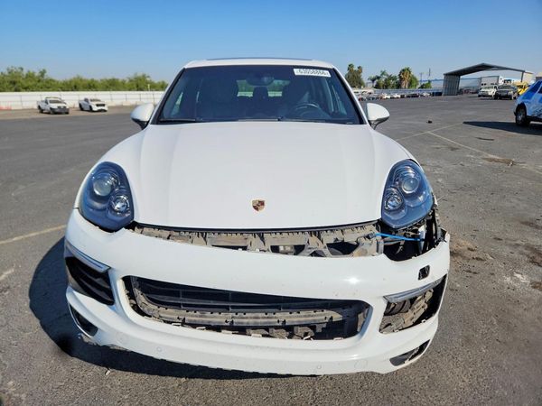 2018 PORSCHE CAYENNE Base / Platinum Edition