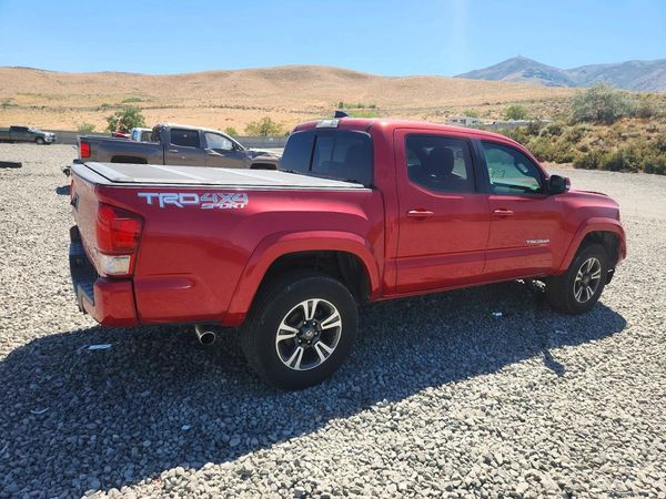 2017 TOYOTA TACOMA