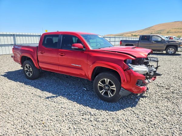 2017 TOYOTA TACOMA