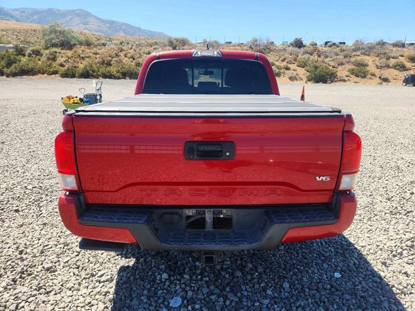 2017 TOYOTA TACOMA