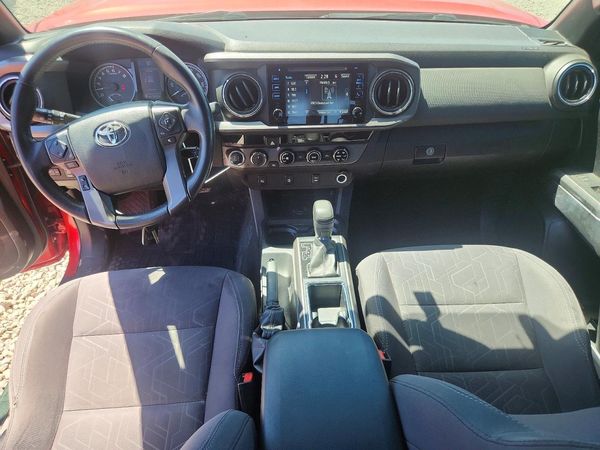 2017 TOYOTA TACOMA