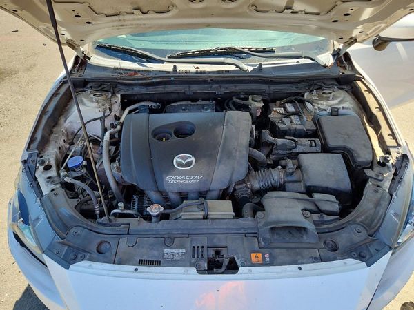 2015 MAZDA 3 Touring/GS