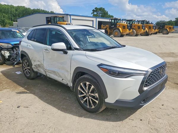 2023 TOYOTA COROLLA CROSS
