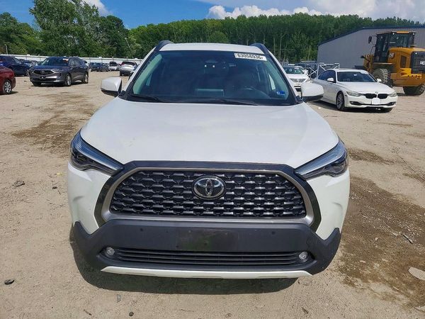 2023 TOYOTA COROLLA CROSS