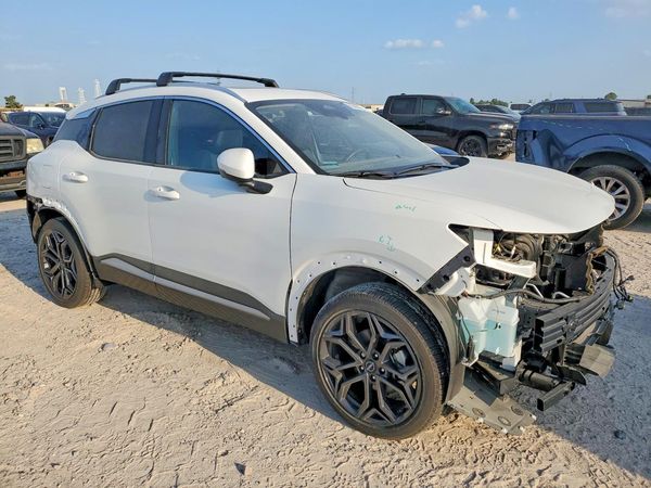 2025 NISSAN KICKS