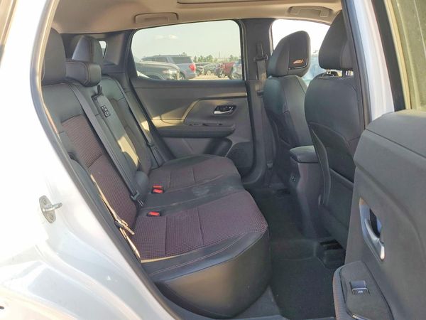 2025 NISSAN KICKS