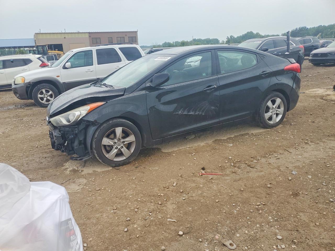 2013 HYUNDAI ELANTRA
